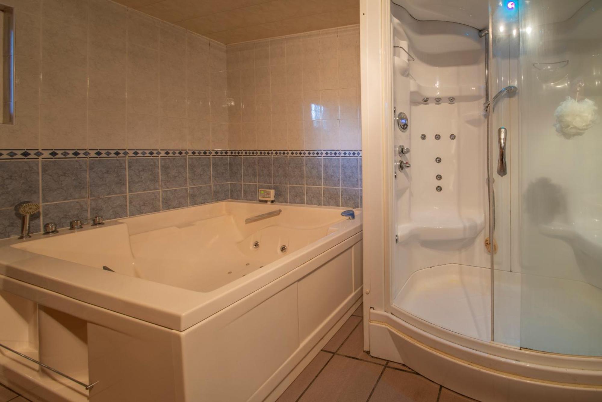 Sol Battire Hotel Brisy Eksteriør billede